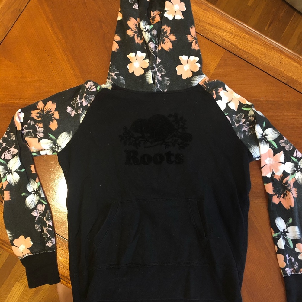 Roots hoody
